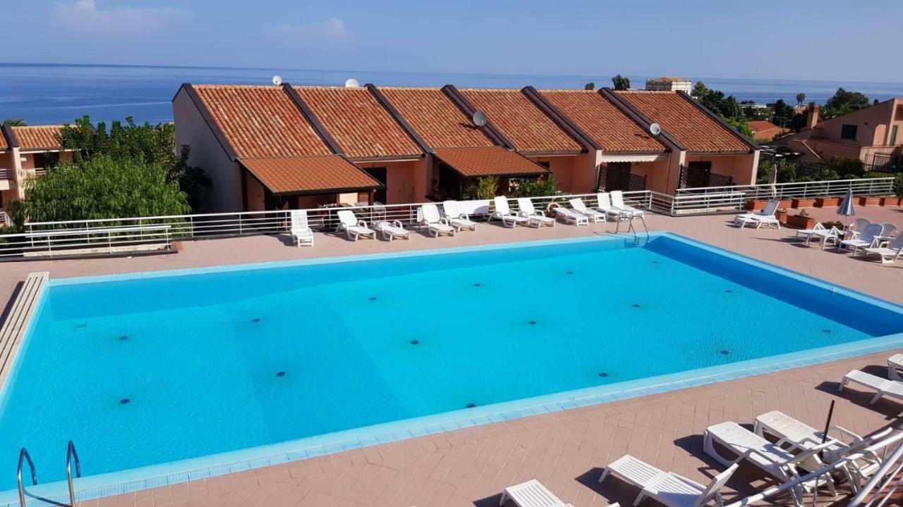 Begonie House Apartment Cefalu