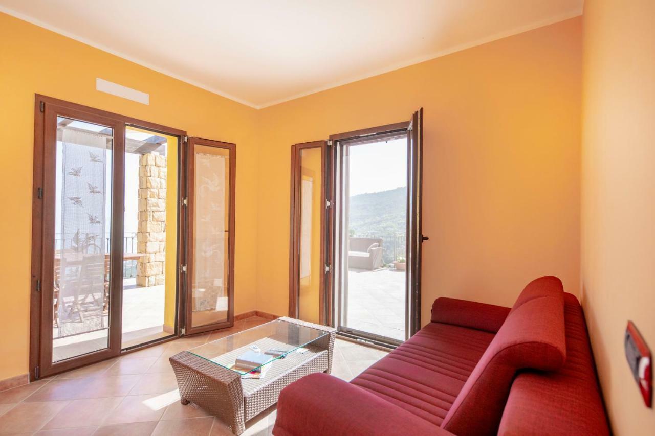 Lavanda Villa *