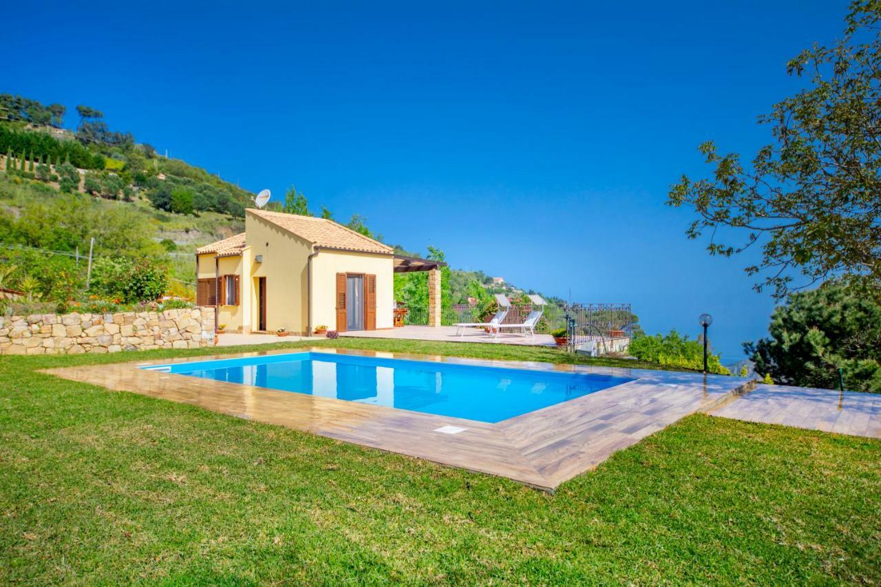 Lavanda Villa *
