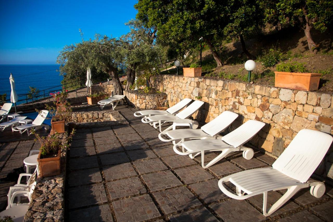 Of Eden Cefalu' Apartment