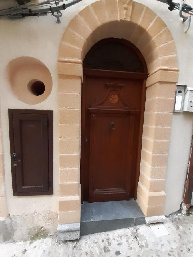 Vanni House 68 *