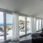 Una Terrazza Vista Mare Su Cefalu\'