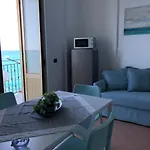 La Casa Sulla Scogliera