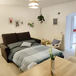 Loft Con Cortiletto - 100 Meters From The Beach