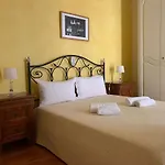Mela\'S House Apartments Cefalu