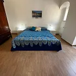 Maiolica House