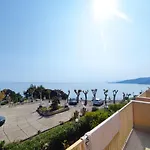 Kalura Sea Houses - Private Beach