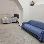 Mandralisca Holidays