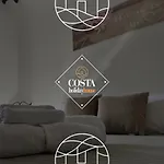 Costa Holiday House