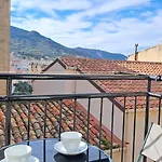 Sky Apartment By Casa In Mente