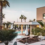 Insulae Resort