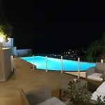 Ferienhaus Mit Privatpool Fuer 10 Personen In Cefalu, Sizilien