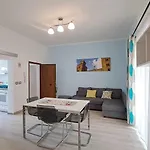 Miramarina Apartment By Casa In Mente
