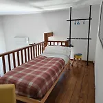 Sunny Flat - Self Apartments