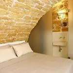 Studio Fuer 3 Personen Ca 30 Qm In Cefalu, Sizilien Nordkueste Von Sizilien