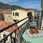 Maresia Apartment By Casa In Mente