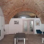 Arco House