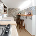 Antiche Mura Holiday Apartment By Wonderful Italy