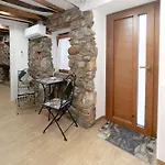 Antiche Mura Holiday Apartment By Wonderful Italy