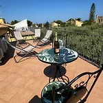 Villa M&R