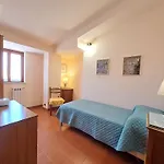 Mirea Apartment By Casa In Mente
