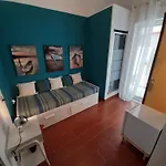 Retro Rooms