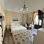 Rocco\'S House