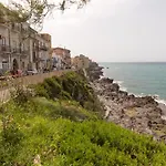 Una Finestra Sul Mare