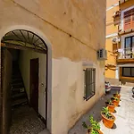 Le Case Del Cortile