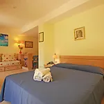 Gli Aranceti Di Cefalu