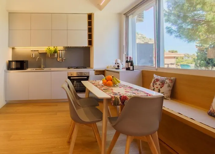 Domus Aurea Luxury Apartment Cefalu