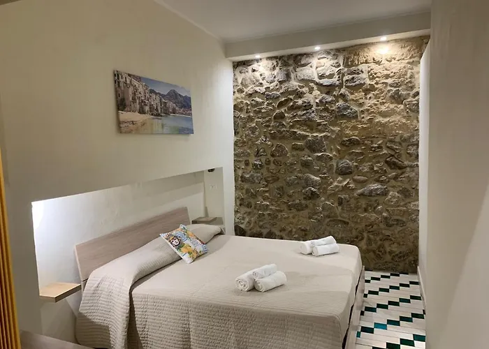 Vitrani\'S House Apartments Cefalu