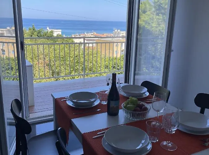 Una Finestra Sul Mare