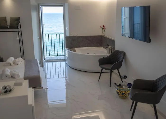 U Scrusciu D\'U Mari Luxury Suite