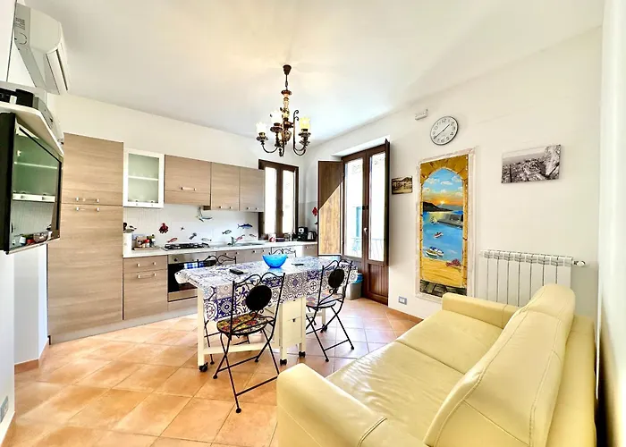 Casa Marzia By Housilia