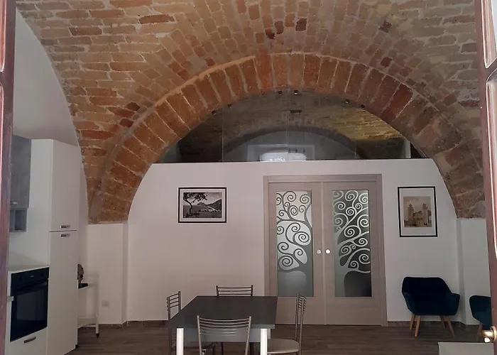 Arco House
