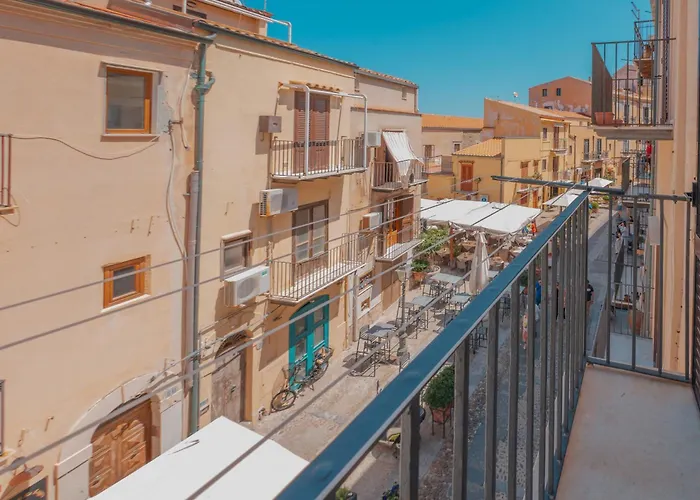 Casa Silvana Nel Centro Di Cefalu By Wonderful Italy