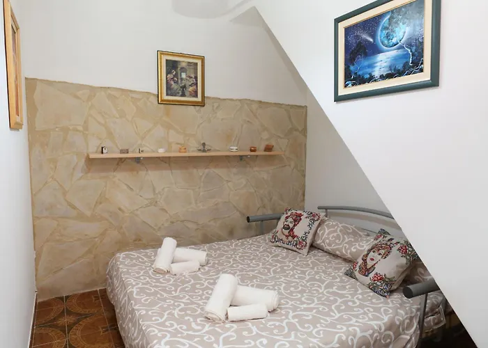 Sotto La Rocca - Casa Vacanze A 5 Minuti Dal Mare