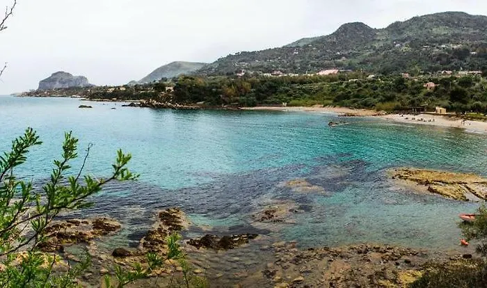 Villa M&R