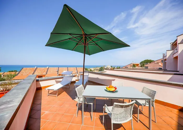 Kelly Apartments Cefalu