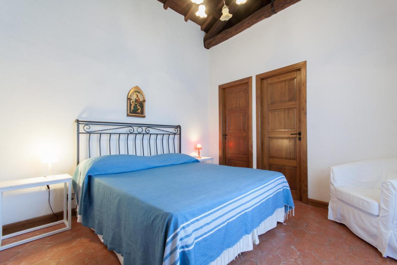 Relax At The Swimming Pool By Wonderful Italy Villa *