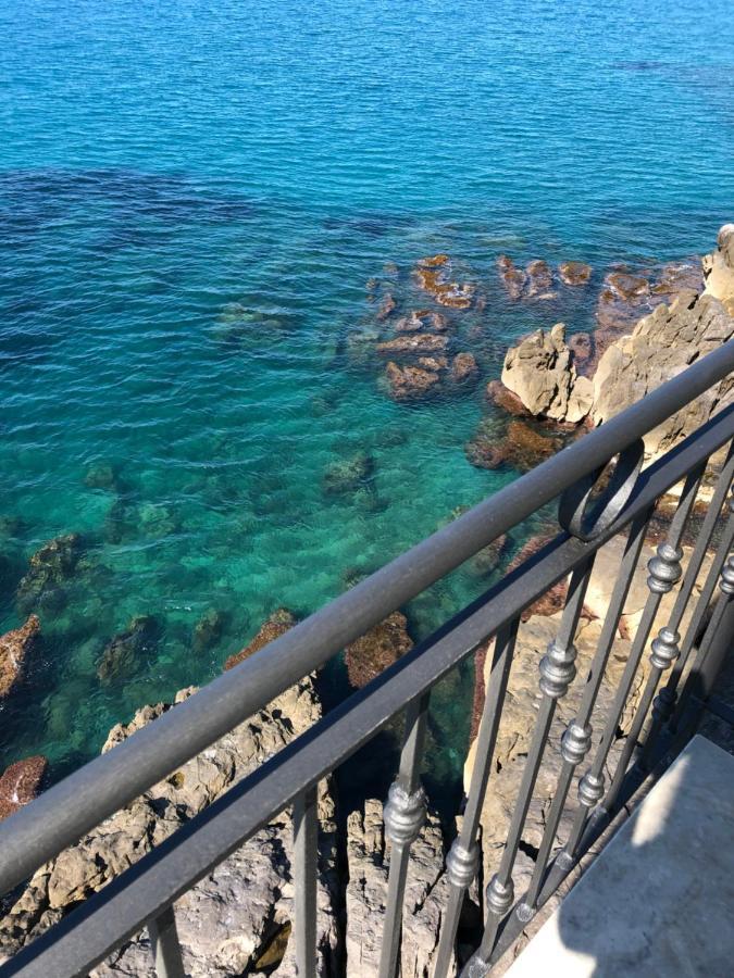 La Casa Sulla Scogliera *