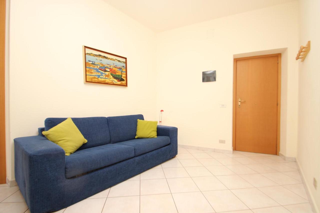 Apartment Casa Mare Blu By The Sea