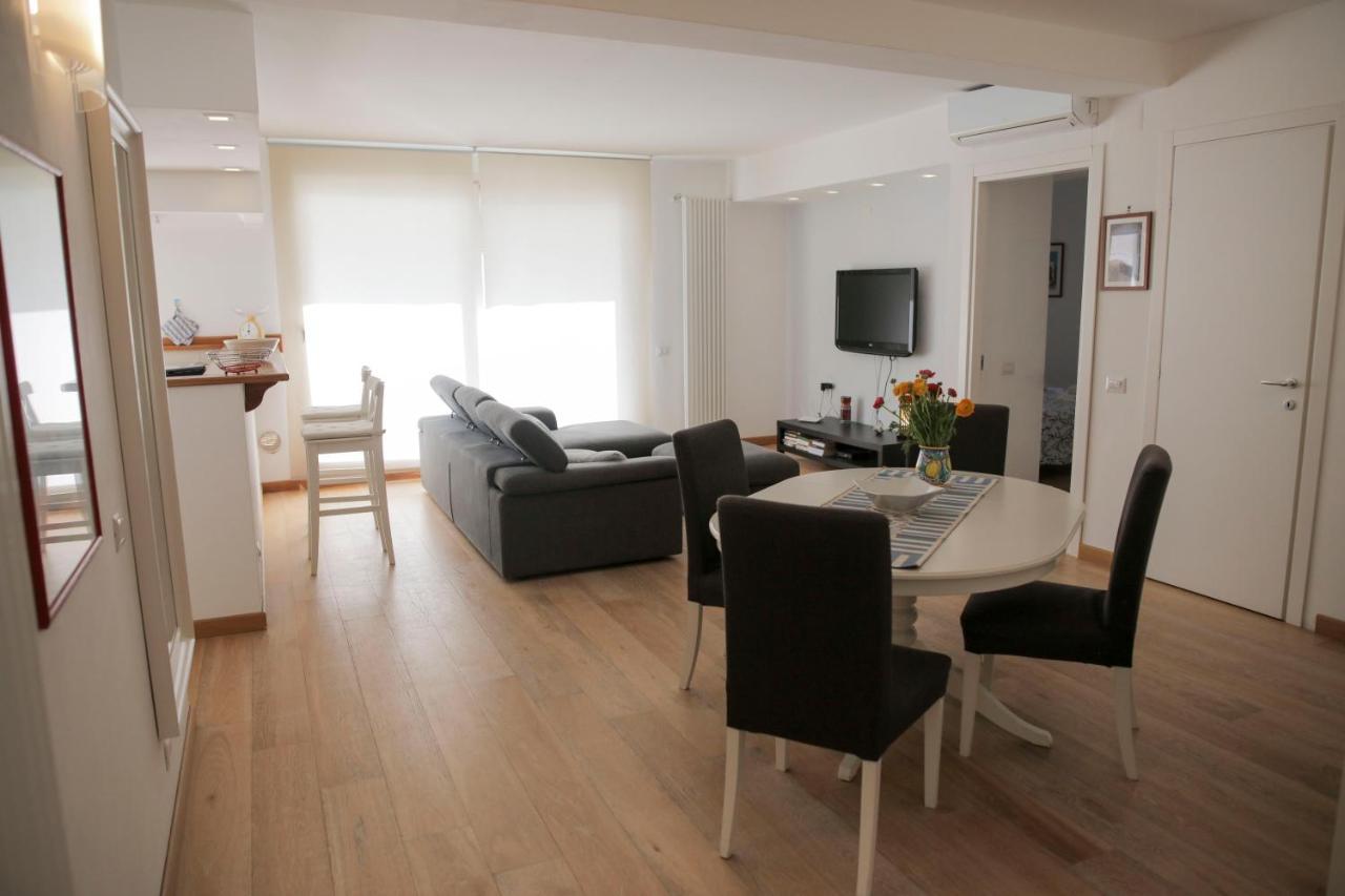 The Sunny House Apartment