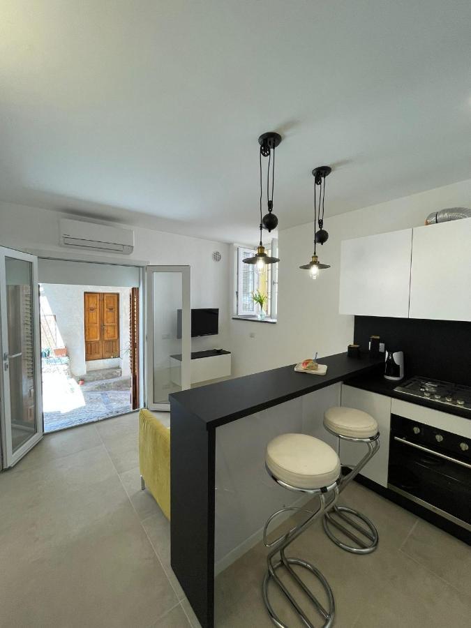 La Nicchia Apartment *