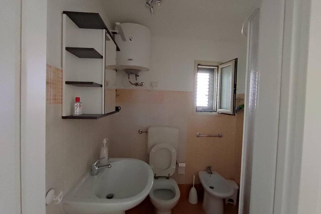 Vista House 33 Cefalu