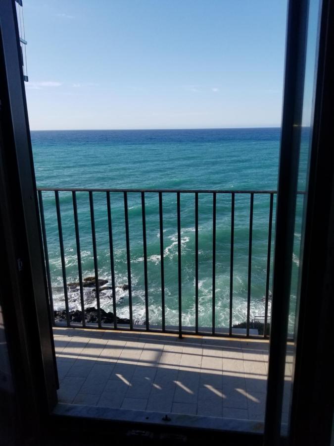 Tra La Rocca E Il Mare Ferienhaus