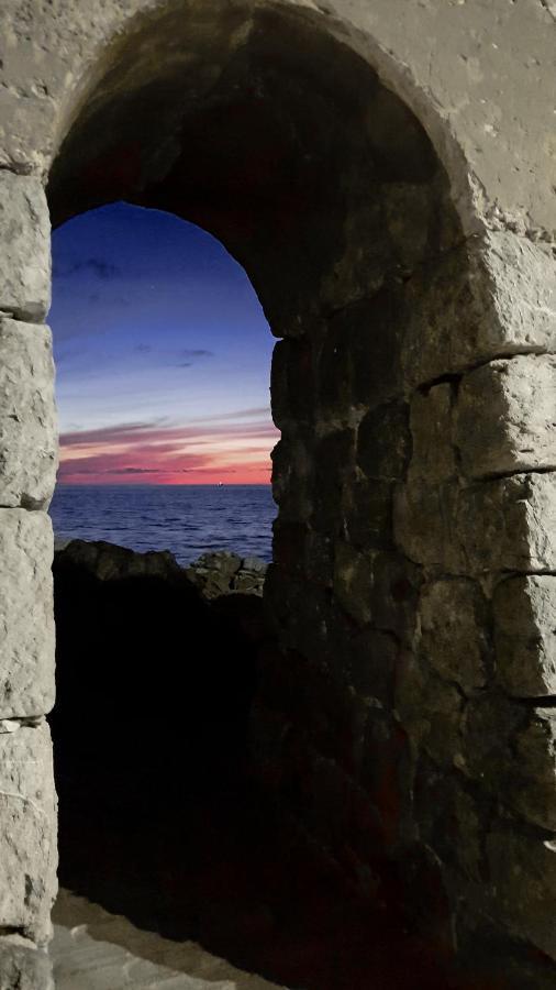 Porta Terra *