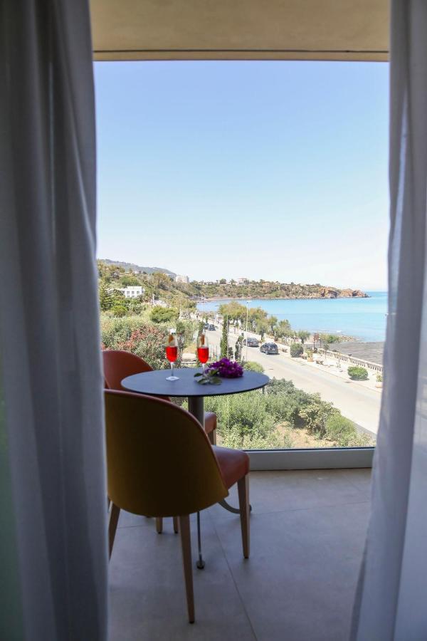 Sunset Hotel 4*