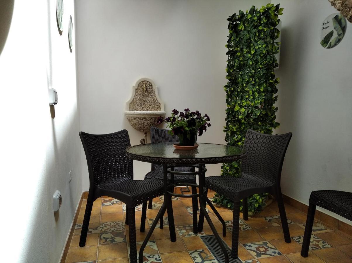 Rosehouse Apartment *